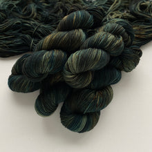 Load image into Gallery viewer, Sitka Spruce on Victoria 85/15 DK
